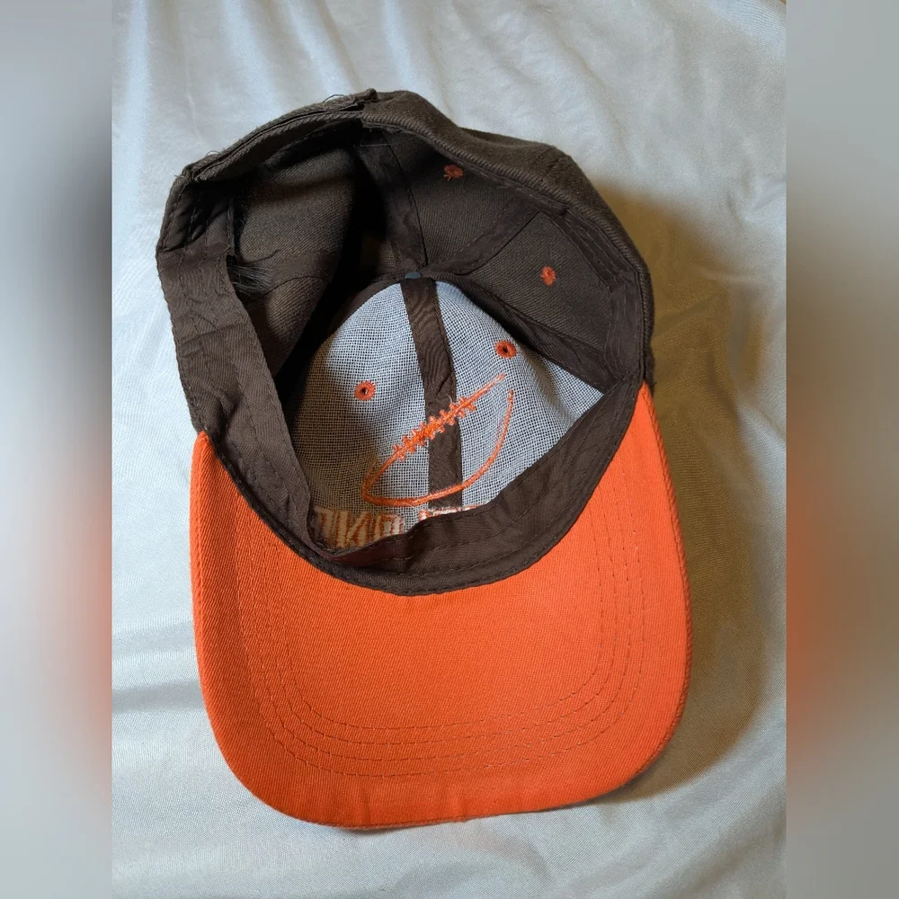 Cleveland Browns Hat With Football On‎ It